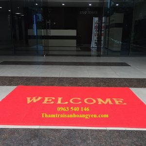Thảm nhựa welcom màu đỏ rất đẹp.
