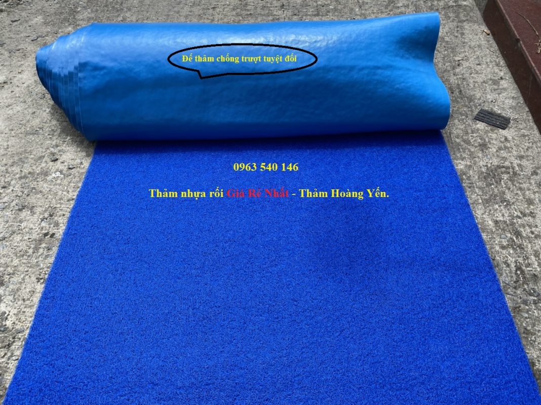 Thảm nhựa rối màu xanh dương