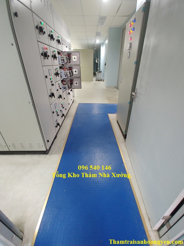 Thảm nhựa trải nền nhà xưởng