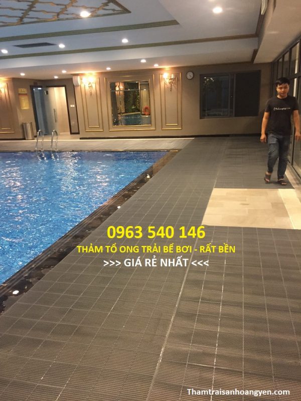 Thảm nhựa lưới tổ ong trải bể bơi giá rẻ