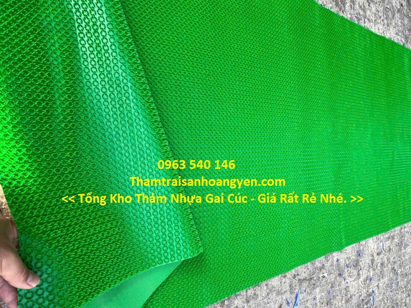 Lựa chọn tấm thảm nhựa gai sao cho phù hợp.